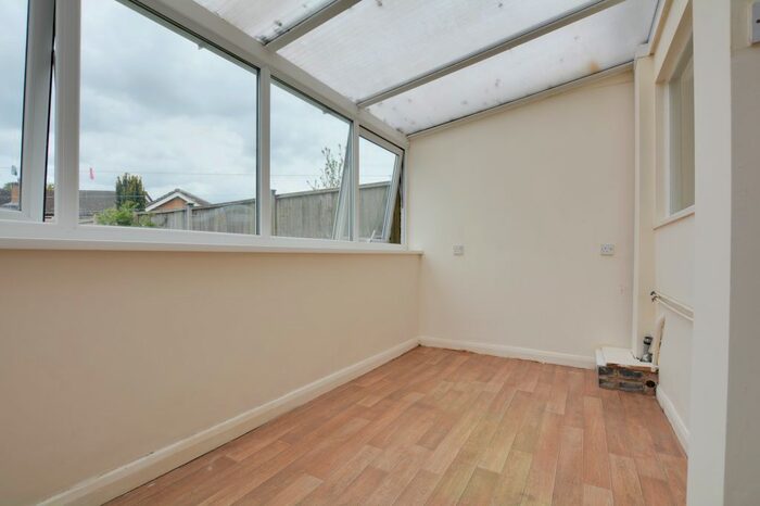 3 Bedroom Semi-Detached House To Rent In Coombe Rise, Oadby, Leicester, LE2