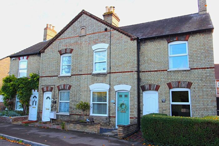2 Bedroom Terraced House For Sale In London Road, Sandy, SG19