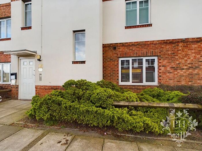 1 Bedroom Flat To Rent In Broadway West, Redcar, TS10