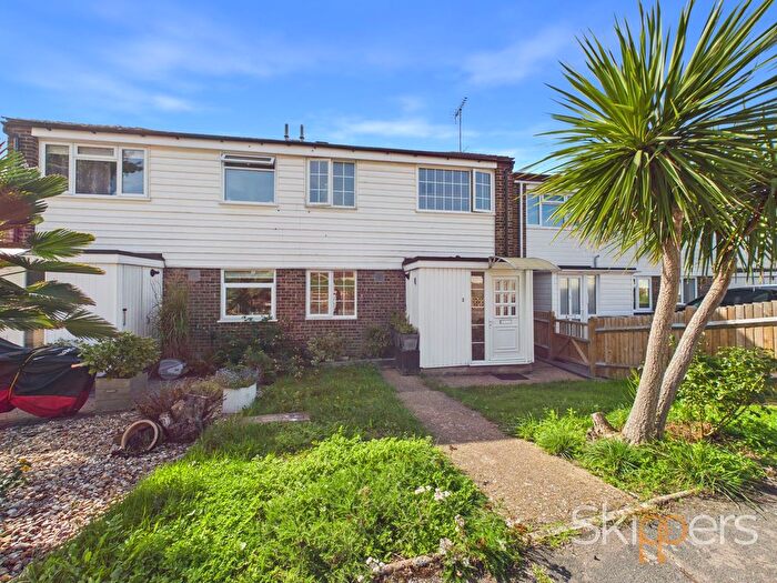 3 Bedroom Semi-Detached House To Rent In Fremantle Road, Folkestone, CT20