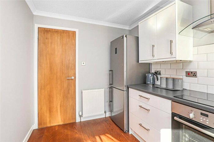 2 Bedroom Flat For Sale In Lintwhite Court, Bridge Of Weir, PA11
