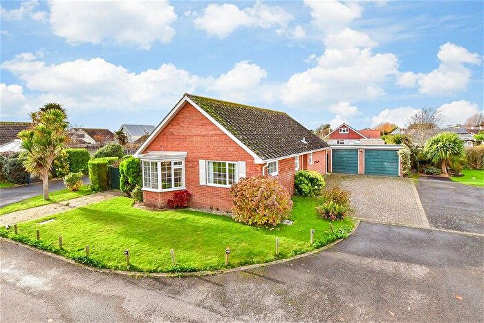 3 Bedroom Detached Bungalow For Sale In Stable Field, Bognor Regis, West Sussex, PO22