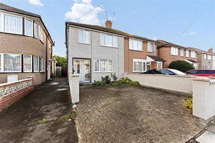 3 Bedroom Semi-detached House For Sale In Marvell Avenue, Hayes, UB4