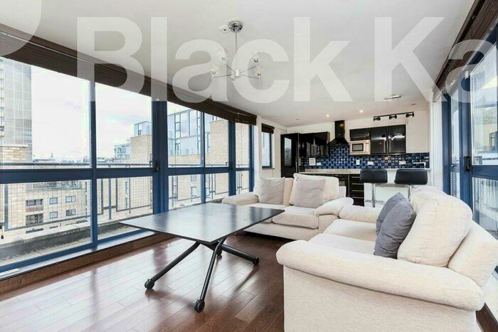 2 Bedroom Flat To Rent In Masons Yard, EC1V