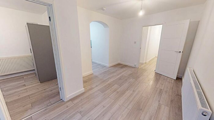 1 Bedroom Flat To Rent In Portland Road, London, SE25