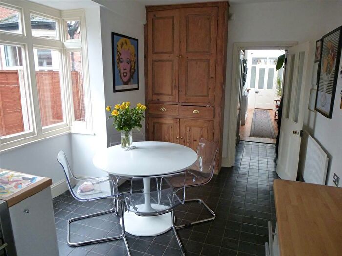4 Bedroom House To Rent In Roden Avenue, Kidderminster, DY10