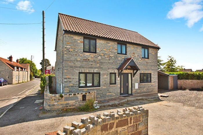 3 Bedroom Detached House For Sale In Lawrences Meadow, Somerton, TA11