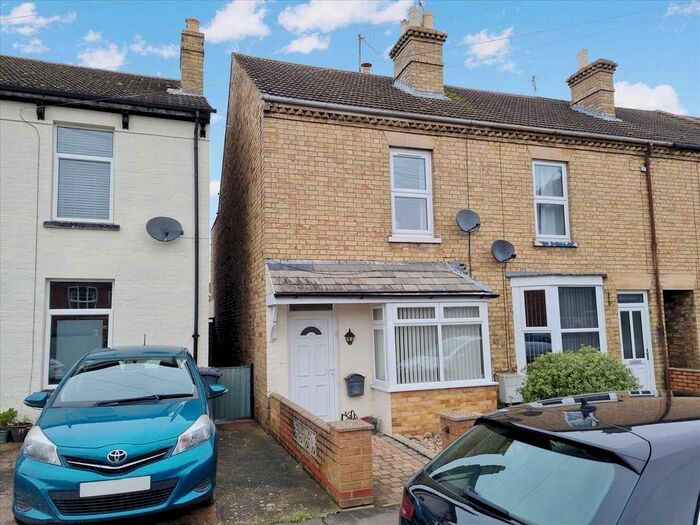 2 Bedroom End Of Terrace House For Sale In The Drove, Sleaford, NG34