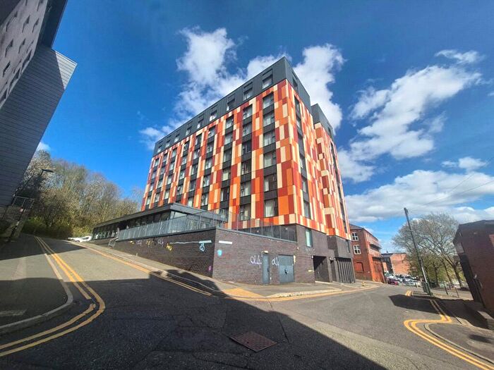 Apartment For Sale In Cardinal Court, Scholes Street, Oldham, OL1