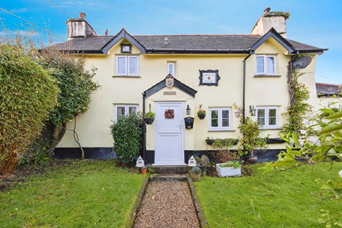 3 Bedroom Character Property For Sale In Ducky Lane, Landrake, Saltash, PL12