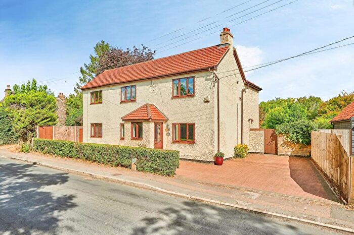 4 Bedroom Detached House For Sale In Station Road, Meldreth, Cambridgeshire, SG8