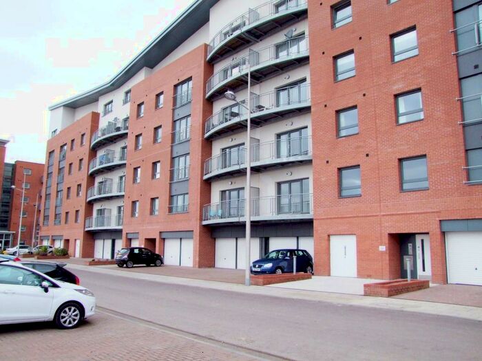2 Bedroom Flat To Rent In Gourlay Yard, Dundee, DD1