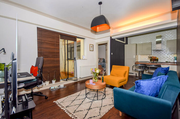 2 Bedroom Flat To Rent In Brunswick Terrace, Hove, East Sussex, BN3