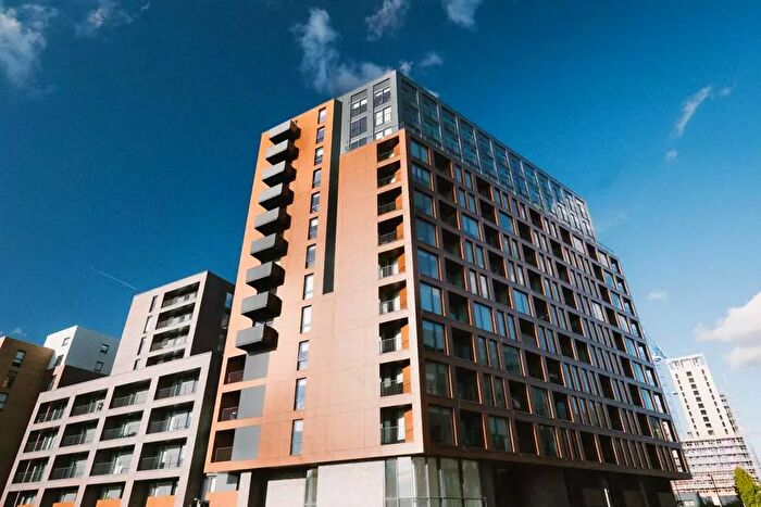2 Bedroom Flat For Sale In Salford, M5