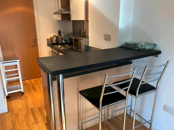 1 Bedroom Flat To Rent In Bonaire, Gotts Road, Leeds, LS12