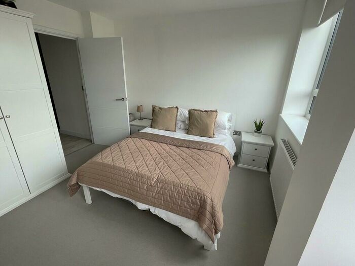 2 Bedroom Apartment To Rent In Springfield Road, Chelmsford, CM2