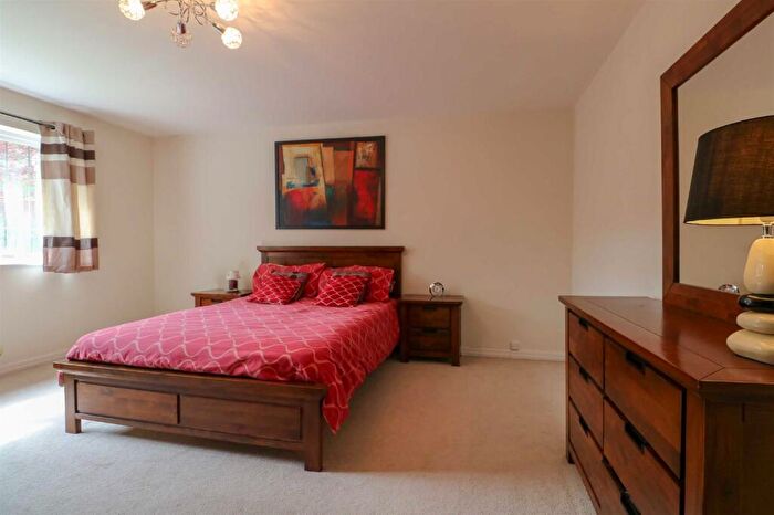 6 Bedroom Detached House To Rent In Hazlemere Drive, Four Oaks Estate, B74