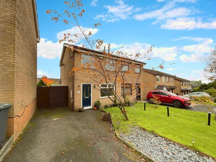 2 Bedroom Semi-Detached House For Sale In Elmwood Close, Accrington, BB5