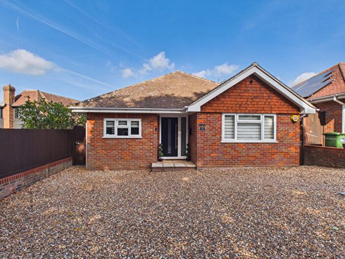 2 Bedroom Bungalow For Sale In Ellwood Rise, Chalfont St. Giles, Buckinghamshire, HP8