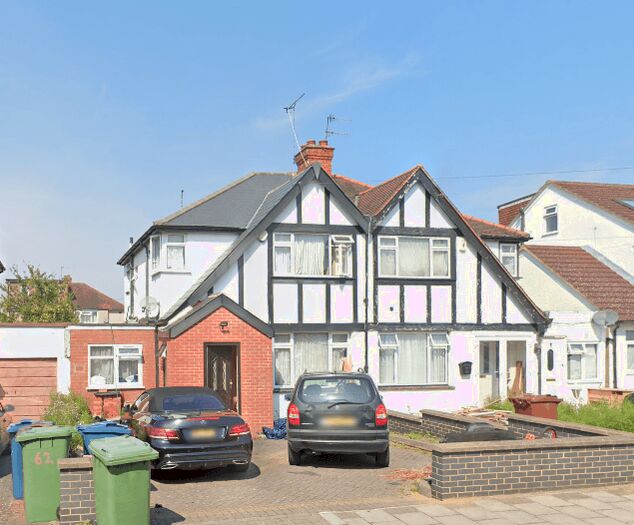 4 Bedroom Semi-Detached House To Rent In Tintern Way, Harrow, HA2