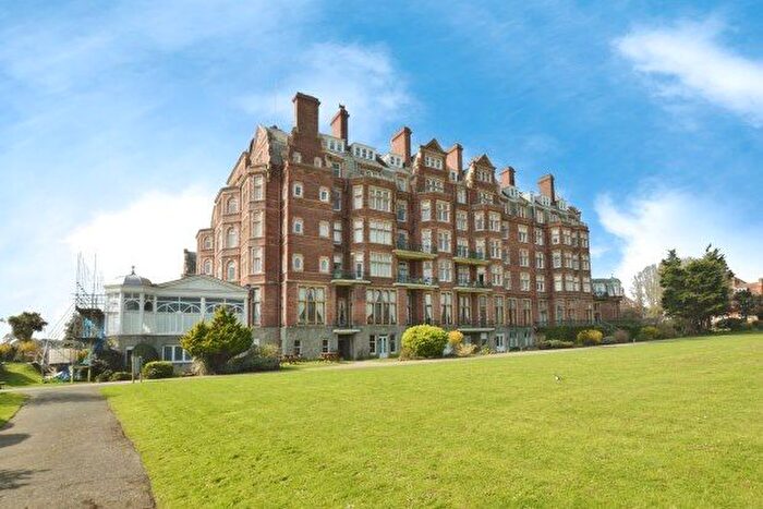 2 Bedroom Flat To Rent In The Leas, Folkestone, CT20