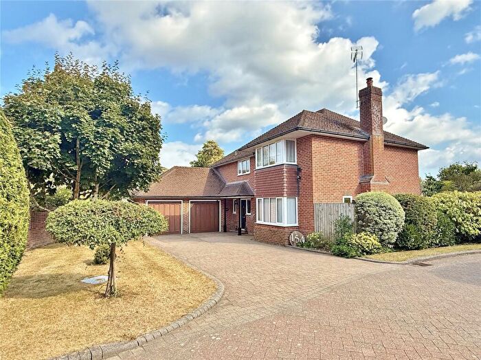 4 Bedroom Detached House For Sale In Ringwood Road, Verwood, Dorset, BH31
