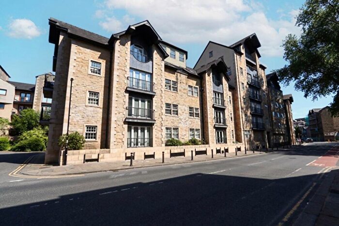 2 Bedroom Flat For Sale In Damside Street, Lancaster, LA1