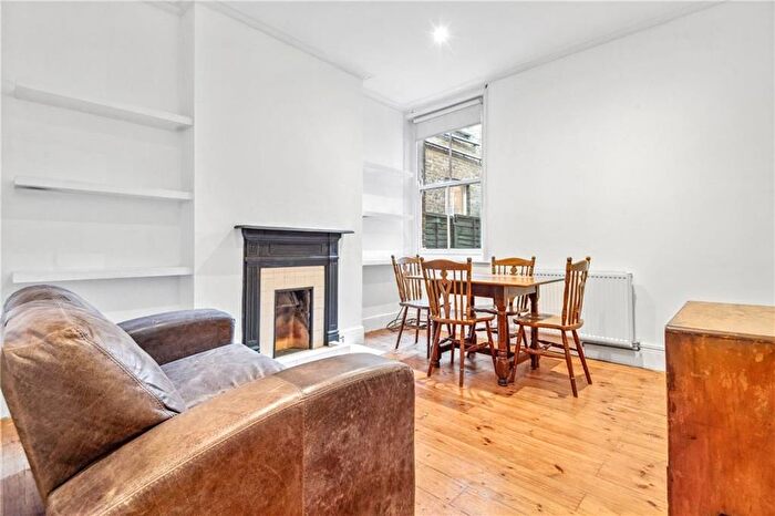 1 Bedroom Flat To Rent In Royston House, Brook Green, W6