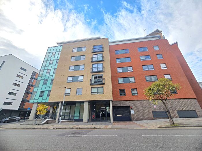 2 Bedroom Flat To Rent In Cam Road, London, E15
