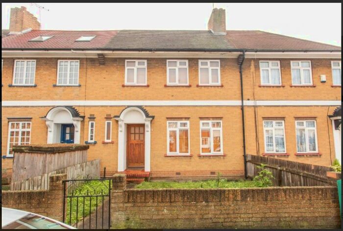 3 Bedroom Terraced House To Rent In Bellot Street, London, SE10