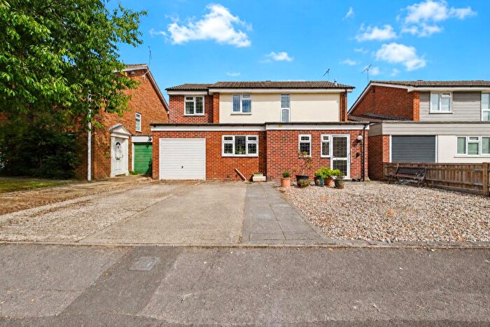 4 Bedroom Link Detached House For Sale In Church Mews, Purley On Thames, Reading, Berkshire, RG8