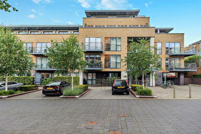 1 Bedroom Apartment To Rent In Newton Court, Kingsley Walk, Cambridge, CB5