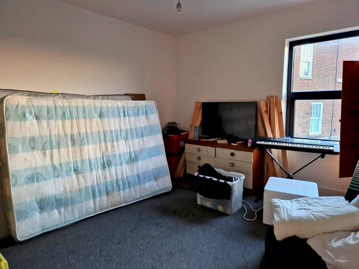 2 Bedroom End Of Terrace House For Sale In Cookham Hill, Borstal