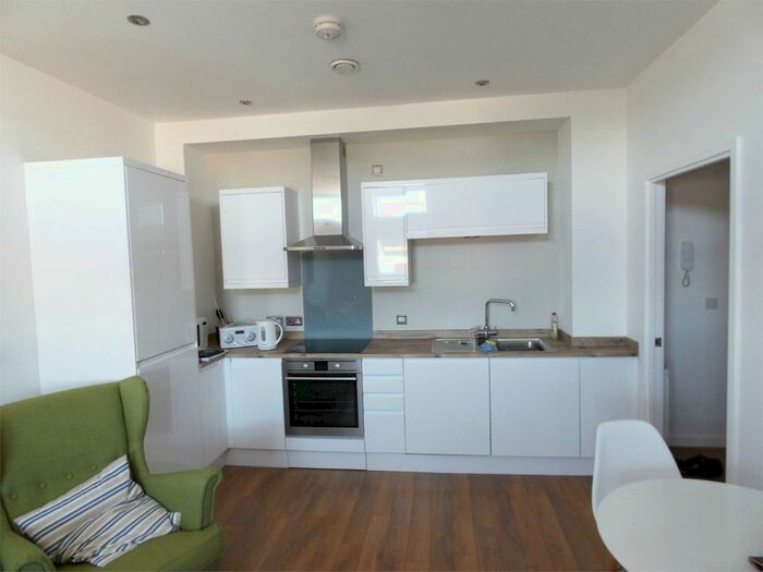 2 Bedroom Flat To Rent In Wentworth Street, Peterborough, PE1