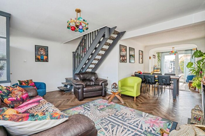 3 Bedroom Terraced House For Sale In Tanner's Ridge, Waterlooville, Hampshire, PO7