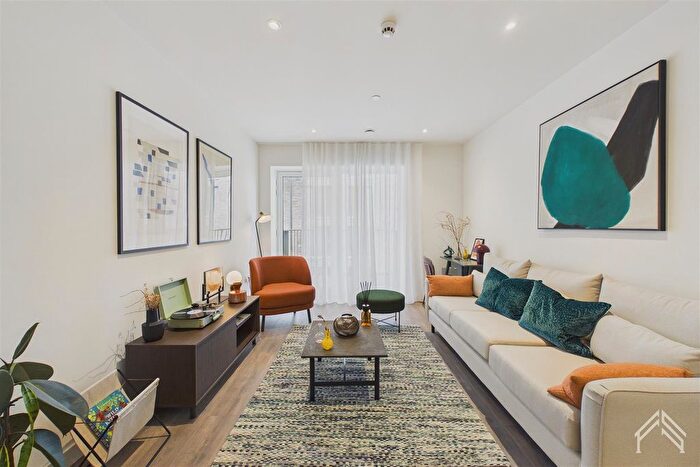 Studio To Rent In Aviator Drive, Brent Cross, London, NW2