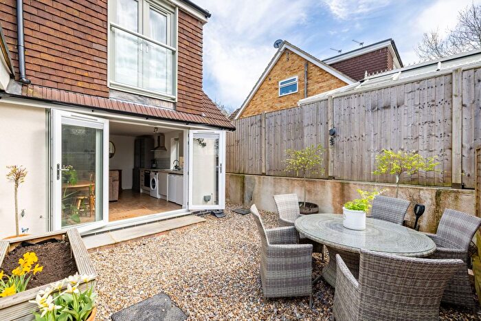 1 Bedroom Property To Rent In Beacon Hill, Dormansland, RH7