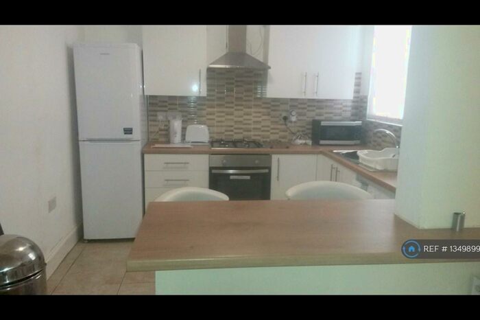 4 Bedroom End Of Terrace House To Rent In Edinburgh Road, Liverpool, L7