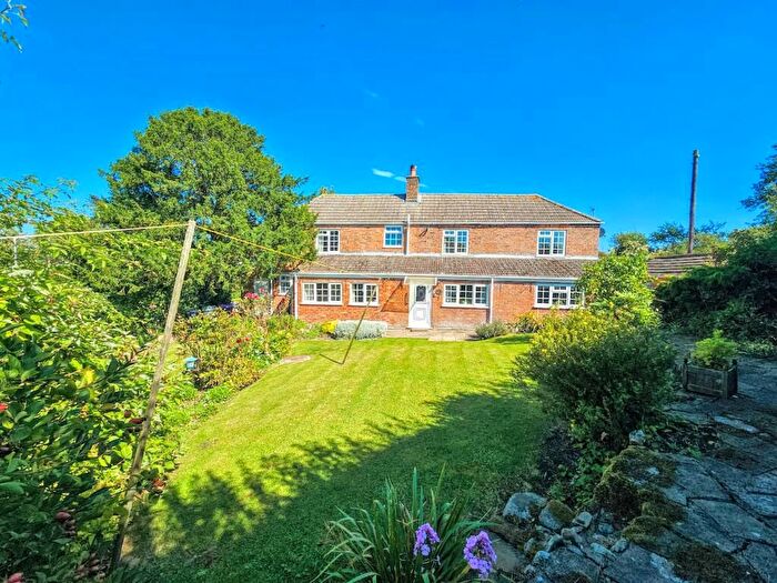 3 Bedroom Cottage For Sale In Tathwell, Louth, LN11