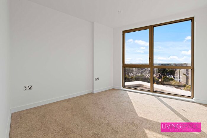 1 Bedroom Flat To Rent In Orla Lodge, Harrow, HA1