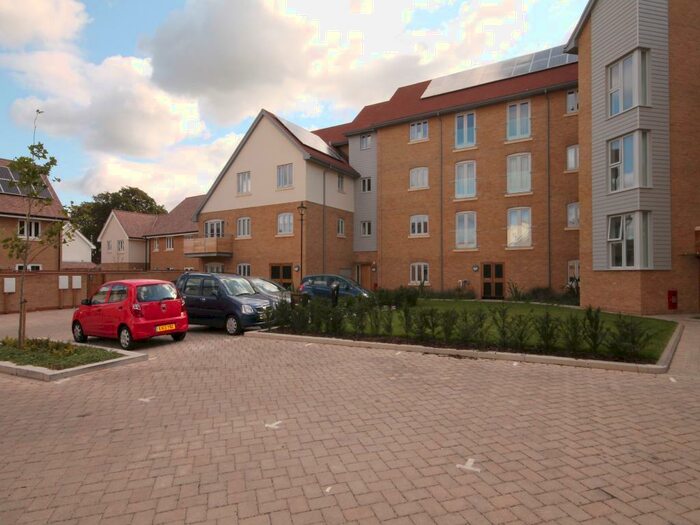 2 Bedroom Apartment To Rent In New Mossford Way, Barkingside, Ilford, IG6