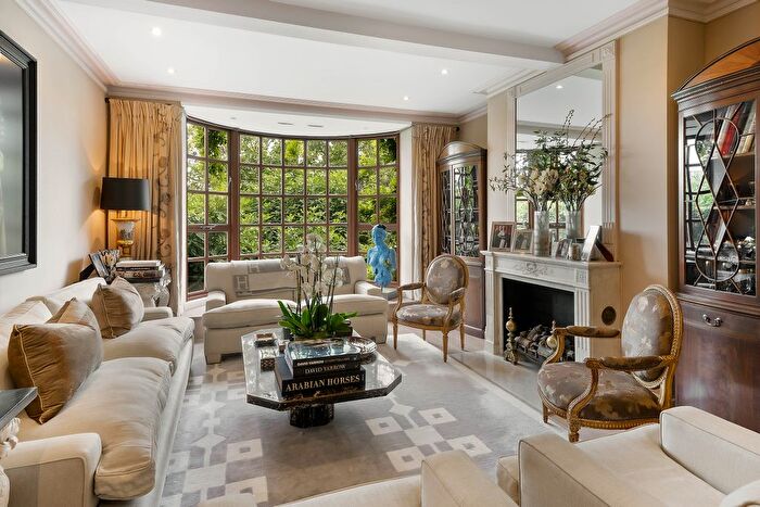 6 Bedroom Town House For Sale In Cheyne Walk, Chelsea, London, SW10