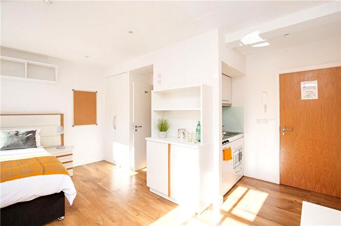 Apartment To Rent In Princess Beatrice House, Chelsea, London, SW10