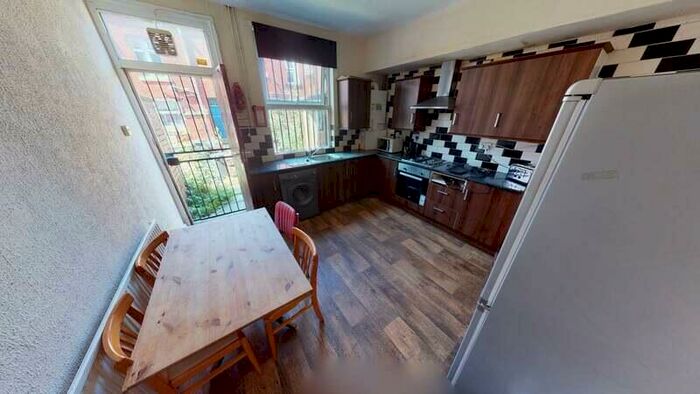 4 Bedroom Terraced House To Rent In Welton Place, Hyde Park, Leeds, LS6