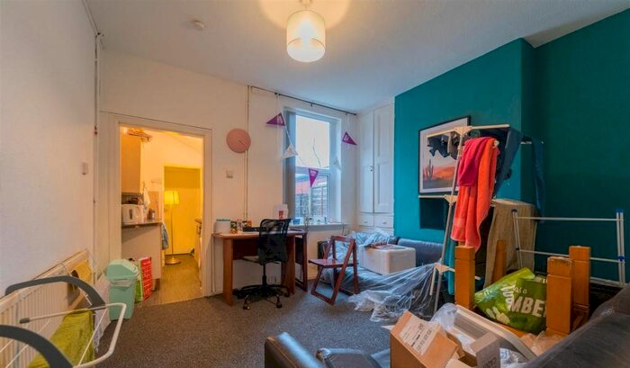 3 Bedroom Terraced House To Rent In Katie Road, Birmingham, B29