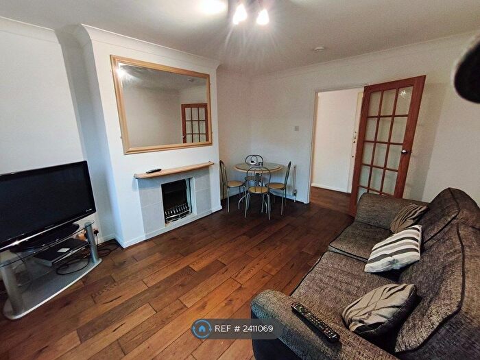 2 Bedroom Maisonette To Rent In Napier Road, Broadstairs, CT10