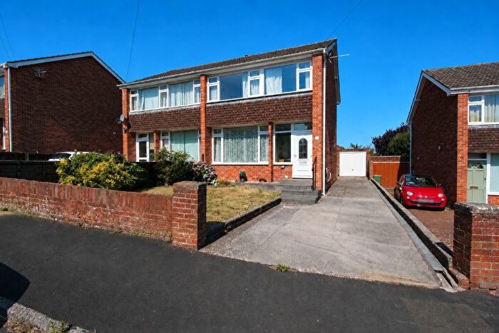 3 Bedroom Semi Detached House For Sale In Downside, Street, BA16