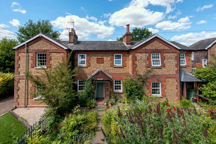 2 Bedroom Terraced House For Sale In West Street, Hunton, Maidstone, ME15