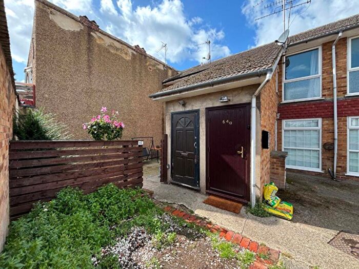 1 Bedroom Flat For Sale In A Avenue Road, Haringey, London, N15