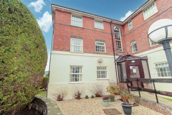 2 Bedroom Ground Flat To Rent In Newbury Gardens, Newbury, Gillingham, Dorset, SP8